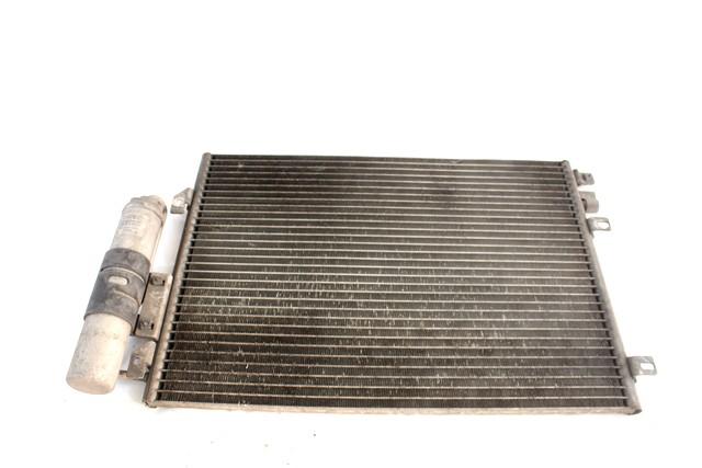 HLADILNIK KLIME OEM N. 8200757789 ORIGINAL REZERVNI DEL RENAULT CLIO BB CB MK2 R / CLIO STORIA (05/2001 - 2012) BENZINA LETNIK 2005