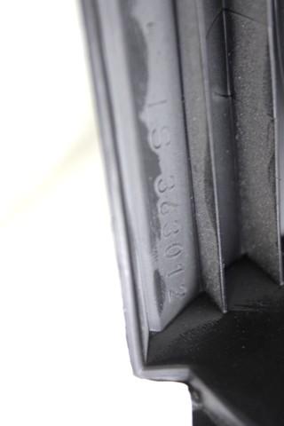 PLASTIKA MED SEDEZI BREZ NASLONJALA ROK OEM N. 735345797 ORIGINAL REZERVNI DEL LANCIA Y YPSILON 843 R (2006 - 2011) DIESEL LETNIK 2010