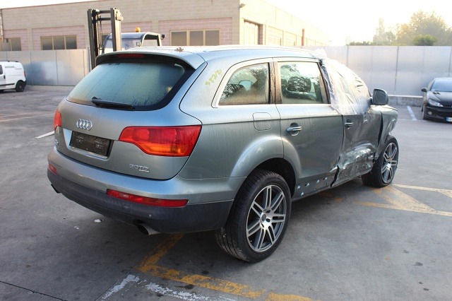 AUDI Q7 3.0 171KW 5P D AUT (2007) RICAMBI IN MAGAZZINO