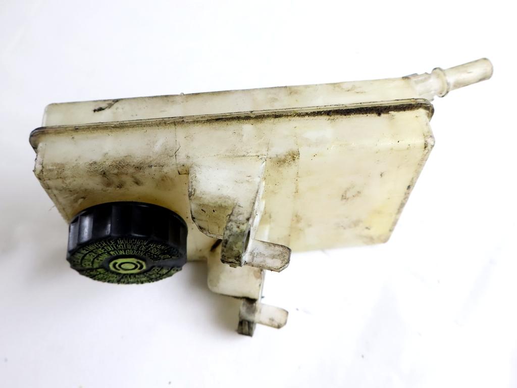ZAVORNI CILINDER OEM N. 9680907780 ORIGINAL REZERVNI DEL CITROEN C4 PICASSO/GRAND PICASSO MK1 (2006 - 08/2013) DIESEL LETNIK 2013