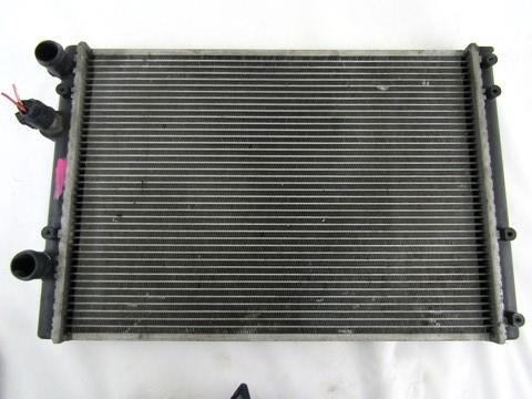 RADIATOR VODE OEM N. 6N0121253AC ORIGINAL REZERVNI DEL VOLKSWAGEN POLO 6N2 (10/1999 - 04/2002)DIESEL LETNIK 2000