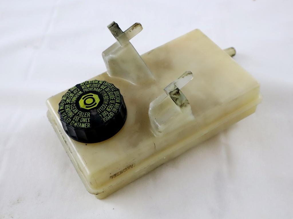 ZAVORNI CILINDER OEM N. 9680907780 ORIGINAL REZERVNI DEL PEUGEOT 3008 MK1 0U (2009 - 2016) DIESEL LETNIK 2010