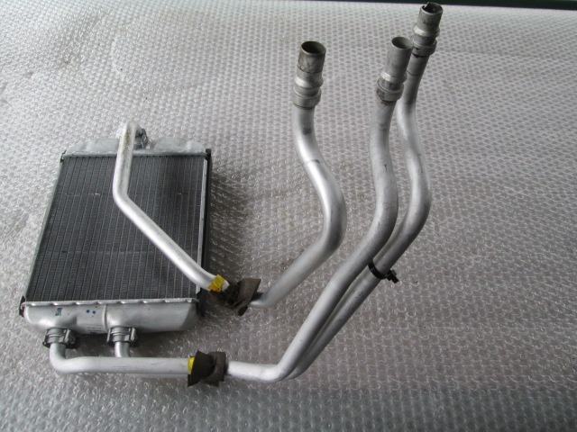 GRELEC RADIATORJA OEM N.  ORIGINAL REZERVNI DEL MASERATI QUATTROPORTE MK5 (2003 - 2012)BENZINA LETNIK 2007