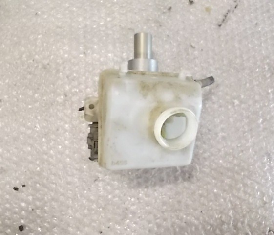 ZAVORNI CILINDER OEM N. 93182979 ORIGINAL REZERVNI DEL OPEL ZAFIRA B A05 M75 (2005 - 2008) DIESEL LETNIK 2007