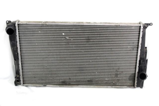 RADIATOR VODE OEM N. 17117788903 ORIGINAL REZERVNI DEL BMW SERIE 1 BER/COUPE/CABRIO E81/E82/E87/E88 LCI R (2007 - 2013) DIESEL LETNIK 2008