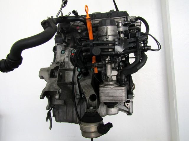 MOTOR OEM N. AWX 15511 ORIGINAL REZERVNI DEL AUDI A4 B6 8E2 8E5 BER/SW (2001 - 2005) DIESEL LETNIK 2001