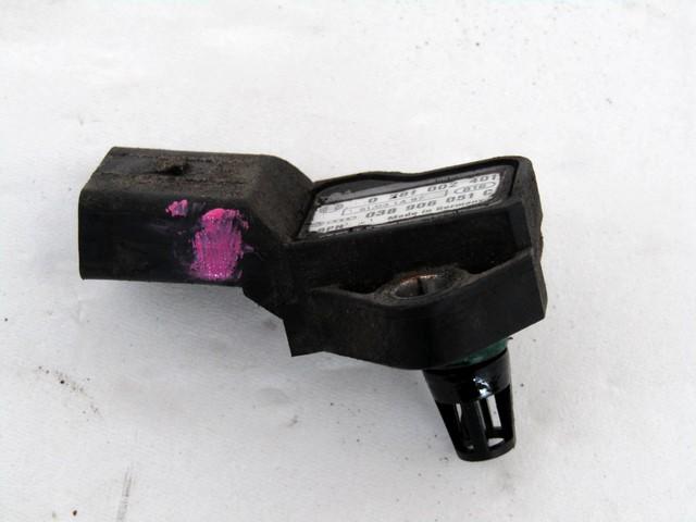 TLAK IZPUSNIH PLINOV SENZORJA OEM N. 038906051C ORIGINAL REZERVNI DEL AUDI A3 MK2 8P 8PA 8P1 (2003 - 2008)DIESEL LETNIK 2004