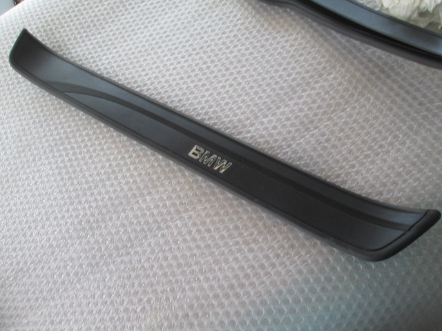 NOTRANJA OBLOGA PRAGA  OEM N.  ORIGINAL REZERVNI DEL BMW SERIE 3 BER/SW/COUPE/CABRIO E90/E91/E92/E93 (2005 -2009) DIESEL LETNIK 2007