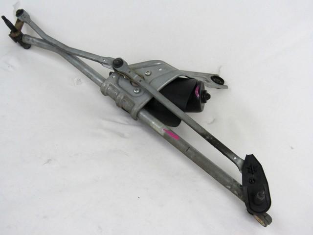 MOTORCEK PREDNJIH BRISALCEV OEM N. 8377427 ORIGINAL REZERVNI DEL MINI ONE / COOPER / COOPER S R50 R52 R53 (2001-2006) DIESEL LETNIK 2006