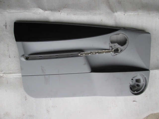 NOTRANJA OBLOGA SPREDNJIH VRAT OEM N. PNASTCTC3PLUMK1CB2P ORIGINAL REZERVNI DEL CITROEN C3 / PLURIEL MK1 (2002 - 09/2005) DIESEL LETNIK 2006