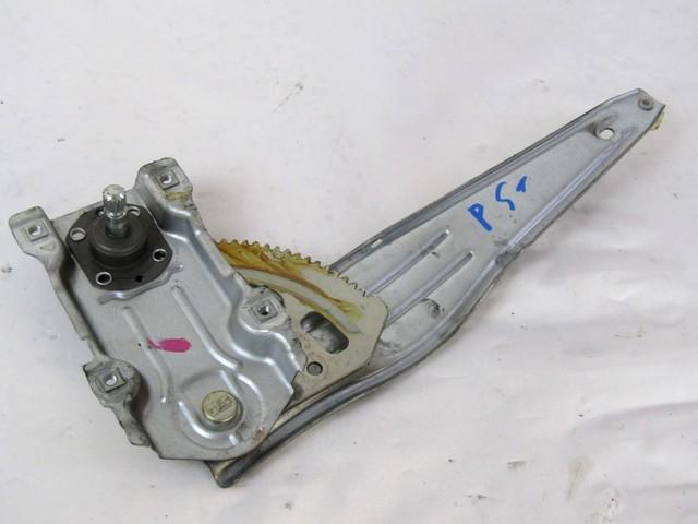 ROCNI SISTEM ZA DVIGOVANJE ZADNJEGA STEKLA  OEM N. 698400D020 ORIGINAL REZERVNI DEL TOYOTA YARIS P1 MK1 R (2003 - 2005)BENZINA LETNIK 2003