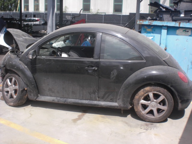 VOLKSWAGEN NEW BEETLE 1.9 D 74KW 5M 3P (2004) RICAMBI IN MAGAZZINO