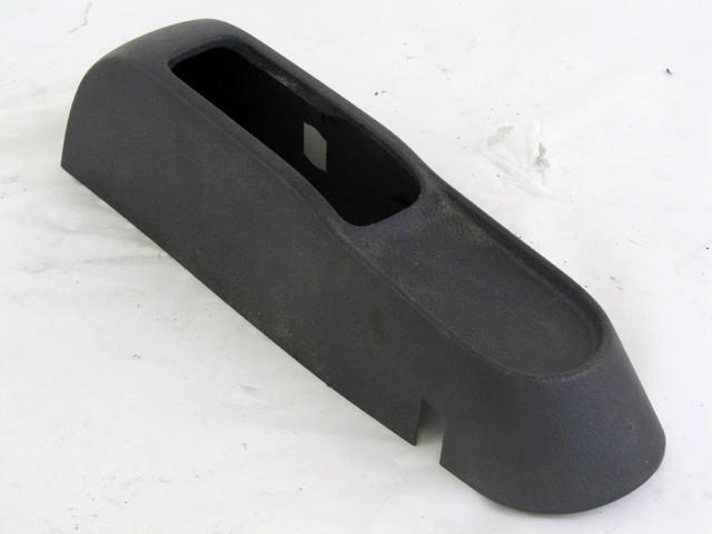 ZADNJI PRIKLJUCEK TUNELA  OEM N. 8200109850 ORIGINAL REZERVNI DEL RENAULT CLIO BB CB MK2 R / CLIO STORIA (05/2001 - 2012) BENZINA LETNIK 2002