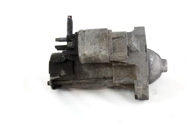 ZAGANJAC MOTORJA  OEM N. 8200836473 ORIGINAL REZERVNI DEL DACIA SANDERO MK1 (2008 - 2012) DIESEL LETNIK 2011