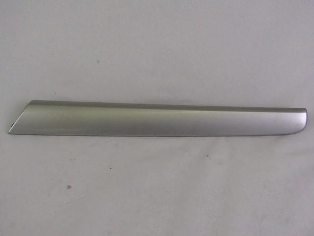 OKRASNE LETVICE VRAT  OEM N. 7N0867439 ORIGINAL REZERVNI DEL SEAT ALHAMBRA 710 711 MK2 (2010 -2020)DIESEL LETNIK 2012