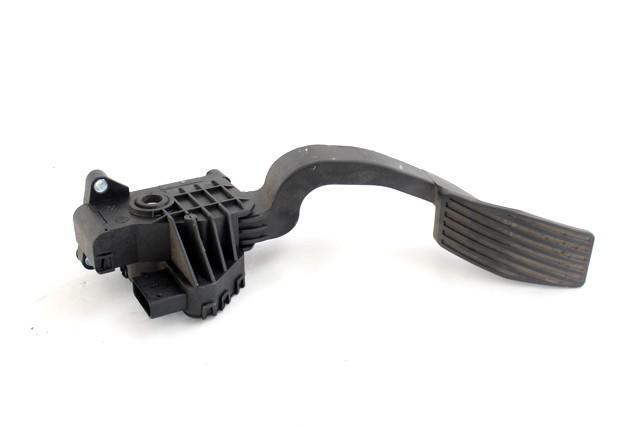 PEDALI OEM N. 55702020 ORIGINAL REZERVNI DEL ALFA ROMEO MITO 955 (2008 - 2018) BENZINA/GPL LETNIK 2012