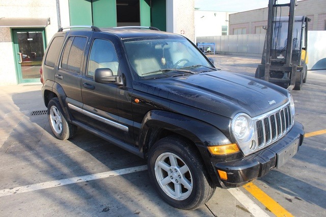 JEEP CHEROKEE 2.8 D 6M 5P 4X4 120KW (2006) RICAMBIO USATO 