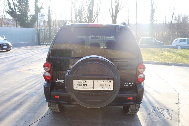 JEEP CHEROKEE 2.8 D 6M 5P 4X4 120KW (2006) RICAMBIO USATO 