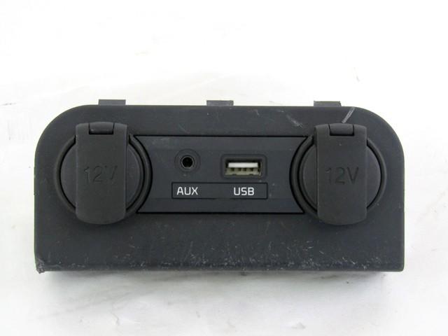 USB / AUX OEM N. 96120-1W510 ORIGINAL REZERVNI DEL KIA RIO UB MK3 (2011 - 2017)BENZINA LETNIK 2016