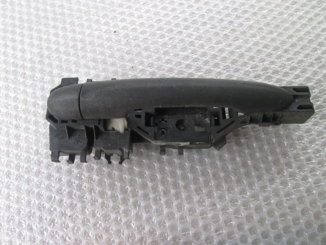 ZUNANJA KLJUKA ZADNJA LEVA VRATA OEM N. 7701474995 ORIGINAL REZERVNI DEL RENAULT MEGANE MK2 BM0/1 CM0/1 EM0/1 KM0/1 LM0/1 BER/GRANDTOUR  (10/2002 - 02/2006) DIESEL LETNIK 2004