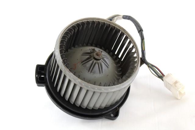 VENTILATOR  KABINE  OEM N. 194000-0821 ORIGINAL REZERVNI DEL TOYOTA YARIS P1 MK1 R (2003 - 2005)BENZINA LETNIK 2005