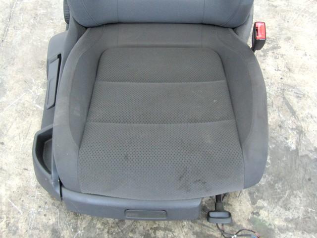 SPREDNJI DESNI SEDE? BLAGO OEM N. SEADTVWGOLFPL5M1MK1MV5P ORIGINAL REZERVNI DEL VOLKSWAGEN GOLF PLUS 5M1 521 MK1 (2004 - 2009) BENZINA LETNIK 2008