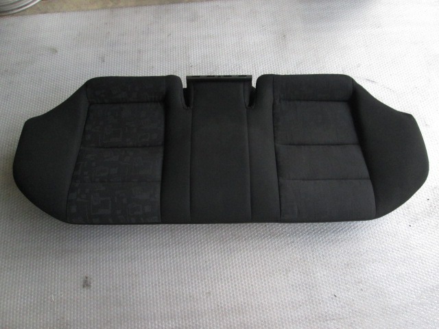 ZADNJE SEDISCE BLAGO OEM N. DIPITMBCLASCW202SW5P ORIGINAL REZERVNI DEL MERCEDES CLASSE C W202 S202 BER/SW  (1993 - 2000) BENZINA LETNIK 1996