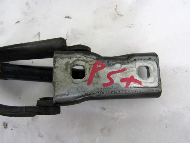 PANTI PRTLJAZNIH VRAT OEM N. 1Y0827302E ORIGINAL REZERVNI DEL VOLKSWAGEN NEW BEETLE 9C1 1C1 1Y7 (1999 - 2006) DIESEL LETNIK 2004