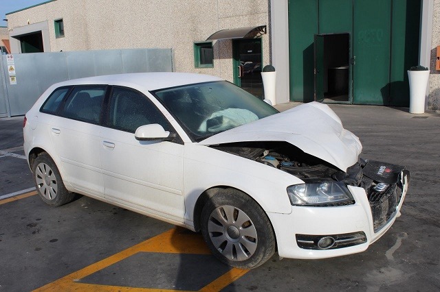 AUDI A3 1.6 D 66KW 5M 5P (2010) RICAMBIO USATO 