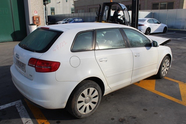 AUDI A3 1.6 D 66KW 5M 5P (2010) RICAMBIO USATO 
