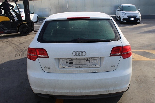 AUDI A3 1.6 D 66KW 5M 5P (2010) RICAMBI IN MAGAZZINO