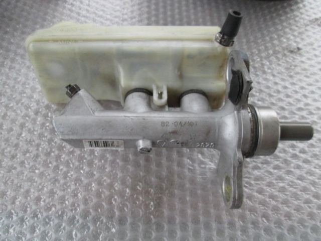 ZAVORNI CILINDER OEM N. 7701207697 ORIGINAL REZERVNI DEL RENAULT MEGANE MK2 BM0/1 CM0/1 EM0/1 KM0/1 LM0/1 BER/GRANDTOUR  (10/2002 - 02/2006) DIESEL LETNIK 2004