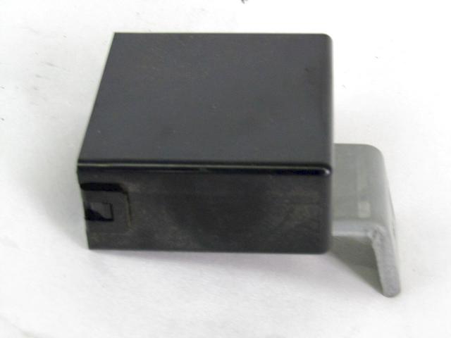 NADZOR KLIMATSKE NAPRAVE OEM N. 88650-52100 ORIGINAL REZERVNI DEL TOYOTA COROLLA VERSO E12 (2001 - 2004) DIESEL LETNIK 2002
