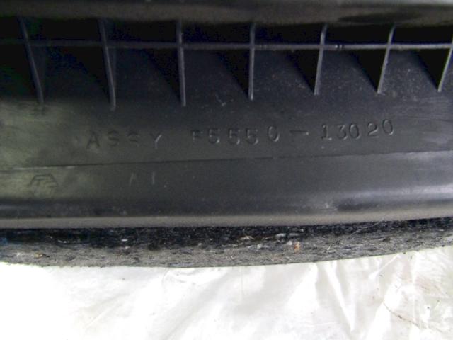 PREDAL ZA DOKUMENTE OEM N. 55551-13020 ORIGINAL REZERVNI DEL TOYOTA COROLLA VERSO E12 (2001 - 2004) DIESEL LETNIK 2002
