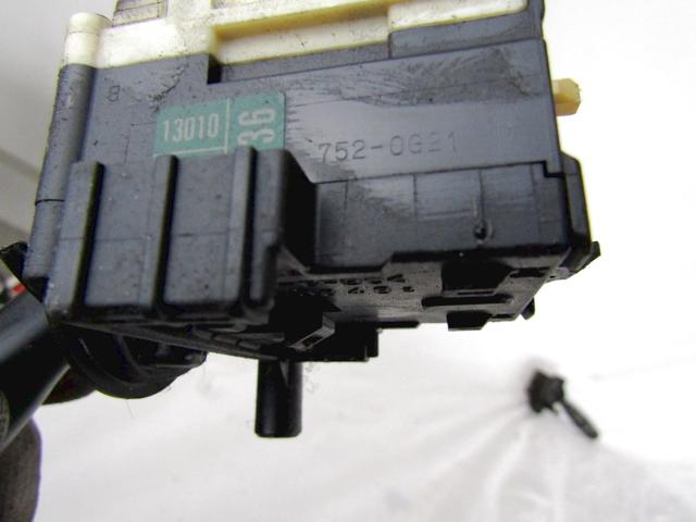 OBVOLANSKO STIKALO OEM N. 13010-173752 ORIGINAL REZERVNI DEL TOYOTA COROLLA VERSO E12 (2001 - 2004) DIESEL LETNIK 2002