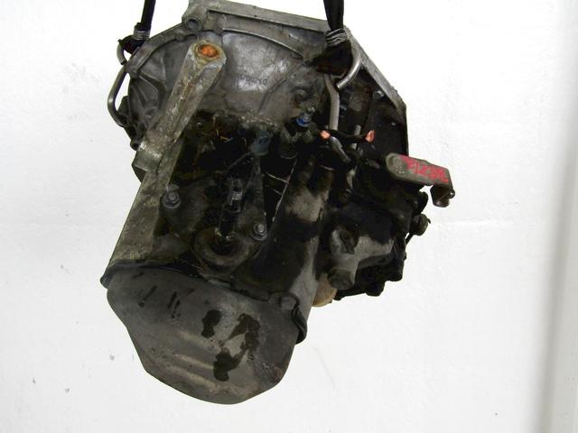 ROCNI MENJALNIK OEM N. 9651708710 CAMBIO MECCANICO ORIGINAL REZERVNI DEL PEUGEOT 206 PLUS T3E 2EK 2AC (2009 - 2012) BENZINA/GPL LETNIK 2010