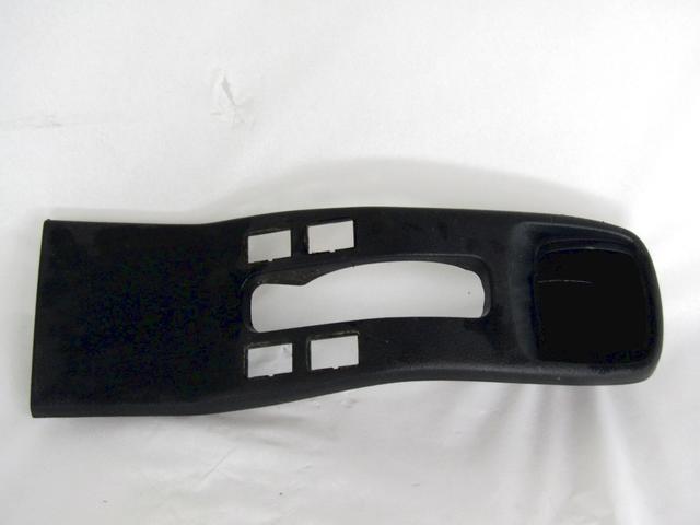 ZADNJI PRIKLJUCEK TUNELA  OEM N. 75822-79J0 ORIGINAL REZERVNI DEL FIAT SEDICI FY (2006 - 4/2009) DIESEL LETNIK 2007