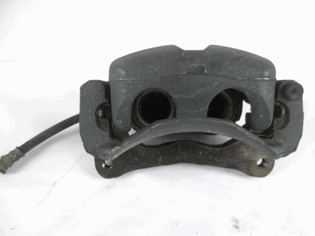 SPREDNJE DESNE ZAVORNE CELJUSTI  OEM N. MB8558406  ORIGINAL REZERVNI DEL MITSUBISHI PAJERO V60 (2000 - 2007) DIESEL LETNIK 2006