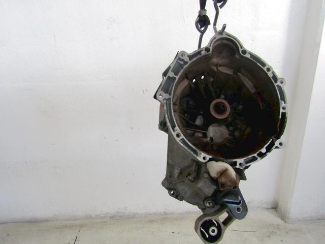 ROCNI MENJALNIK OEM N. 8A6R-7002-CA CAMBIO MECCANICO ORIGINAL REZERVNI DEL FORD FIESTA CB1 CNN MK6 (09/2008 - 11/2012) BENZINA LETNIK 2009