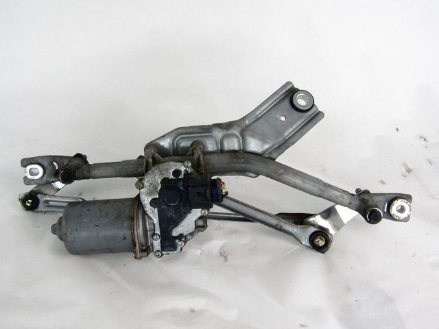 MOTORCEK PREDNJIH BRISALCEV OEM N. 52061796 ORIGINAL REZERVNI DEL FIAT GRANDE PUNTO 199 (2005 - 2012) DIESEL LETNIK 2009