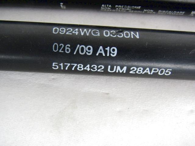 AMORTIZERJI PRTLJAZNIH VRAT  OEM N. 51778432 ORIGINAL REZERVNI DEL FIAT GRANDE PUNTO 199 (2005 - 2012) DIESEL LETNIK 2009