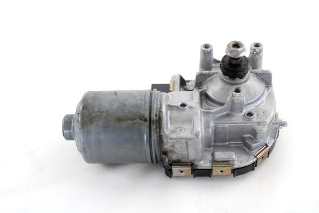 MOTORCEK PREDNJIH BRISALCEV OEM N. 136110 MOTORINO TERGIPARABREZZA ORIGINAL REZERVNI DEL AUDI A4 B9 BER/SW/ALLROAD (2015 - 2019)DIESEL LETNIK 2016