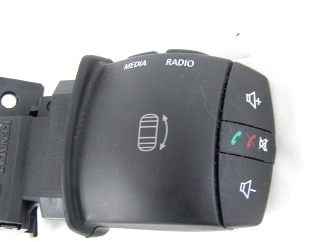 MULTIFUNKCIJSKI VOLAN OEM N. 255522540R ORIGINAL REZERVNI DEL RENAULT SCENIC XMOD / SCENIC JZ0/1 MK3 R (2012 - 2016) DIESEL LETNIK 2012