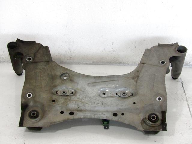 SPREDNJA OS/NOSILEC MOTORJA OEM N. 544010579R ORIGINAL REZERVNI DEL RENAULT SCENIC XMOD / SCENIC JZ0/1 MK3 R (2012 - 2016) DIESEL LETNIK 2012