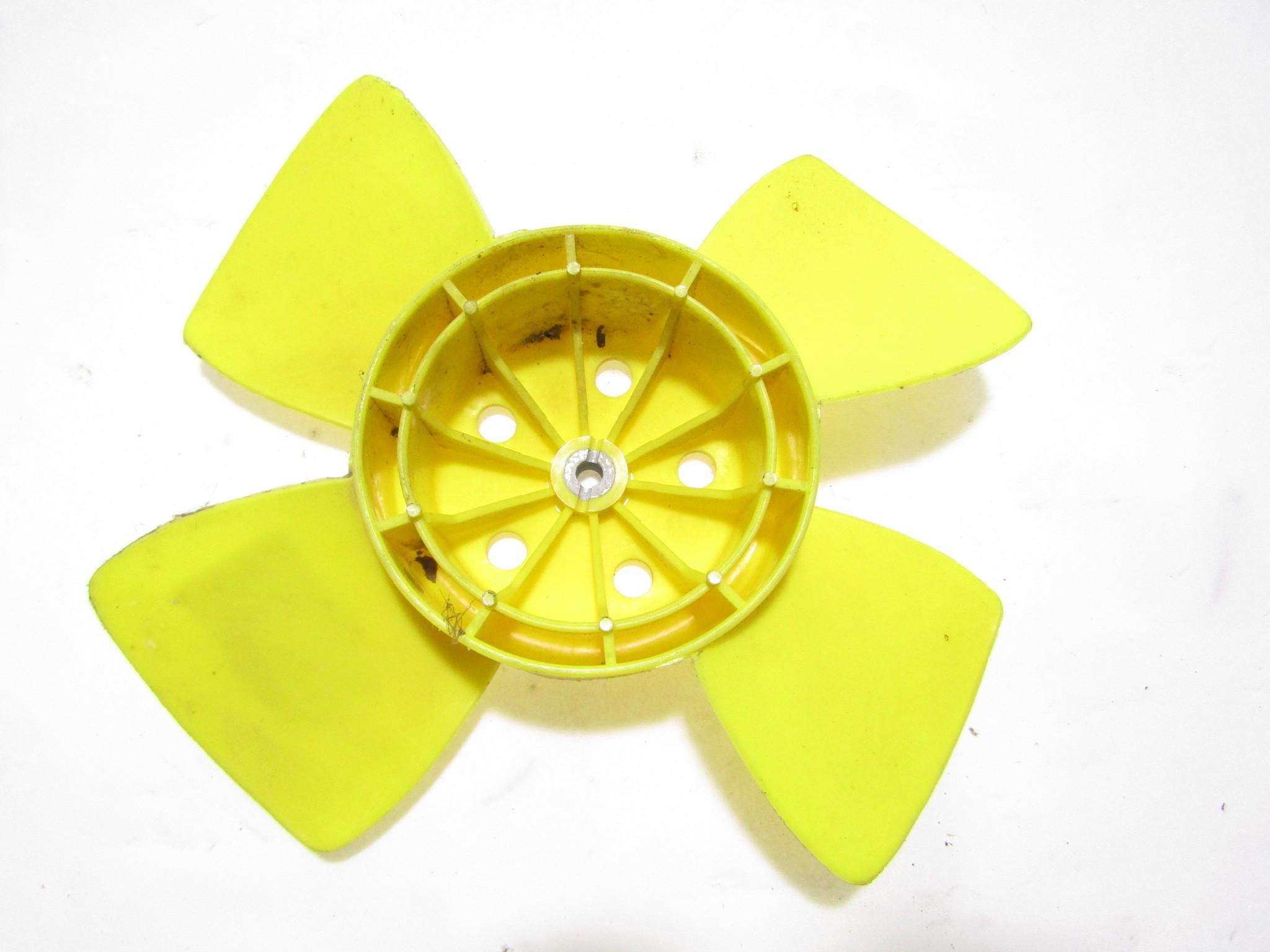 VENTILATOR HLADILNIKA OEM N. 3136613046 ORIGINAL REZERVNI DEL ALFA ROMEO GIULIETTA 116 (1977 - 1985)BENZINA LETNIK 1977