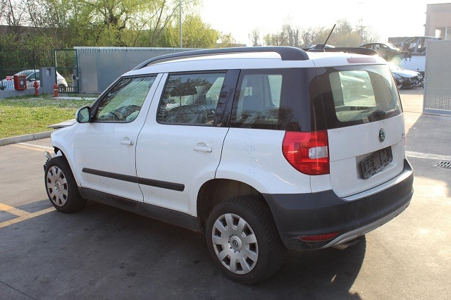 SKODA YETI 1.6 D 77KW 5M 5P (2013) RICAMBI IN MAGAZZINO