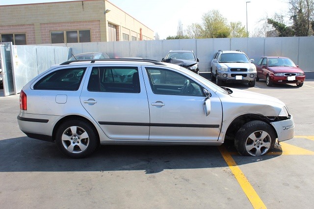 SKODA OCTAVIA SW 2.0 D 103KW 6M 5P (2008) RICAMBIO USATO 