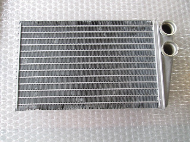 GRELEC RADIATORJA OEM N. RENAULT ORIGINAL REZERVNI DEL RENAULT SCENIC/GRAND SCENIC JM0/1 MK2 (2003 - 2009) DIESEL LETNIK 2006