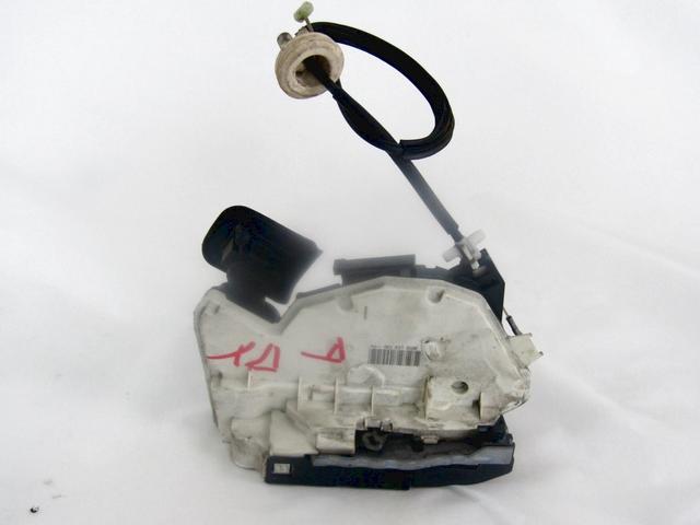 CENTRALNI ZAKLEP SPREDNJIH VRAT  OEM N. 5K1837016B ORIGINAL REZERVNI DEL VOLKSWAGEN GOLF VI 5K1 517 AJ5 MK6 (2008-2012) DIESEL LETNIK 2011