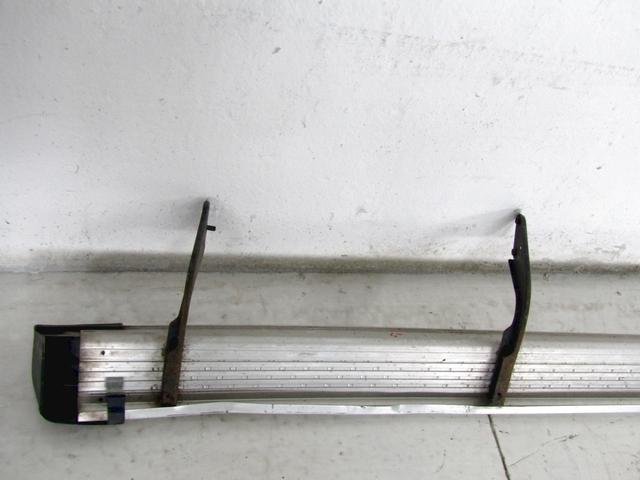 DRUGI ZUNANJI DODATKI OEM N. (D)5177260060 ORIGINAL REZERVNI DEL TOYOTA LAND CRUISER 80 90 J8 J9 (1990 - 1997)DIESEL LETNIK 1999